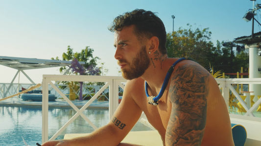 Image Dating Naked UK 9