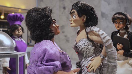 Image Mujeres con Hombreras 5