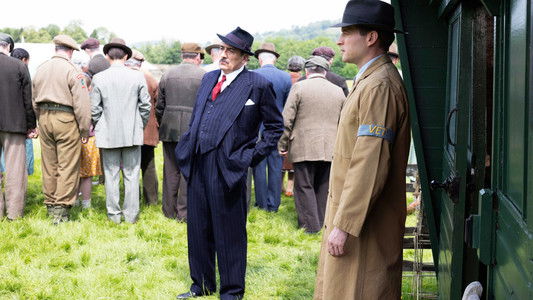 Image All Creatures Great and Small (2020) 5