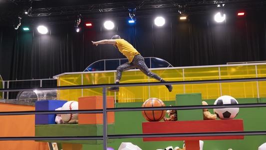 Image Human vs Hamster 4