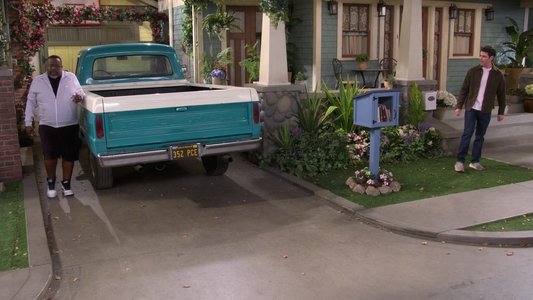 Image The Neighborhood 11