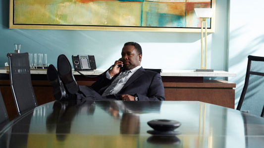 Image Suits. La ley de los audaces 3