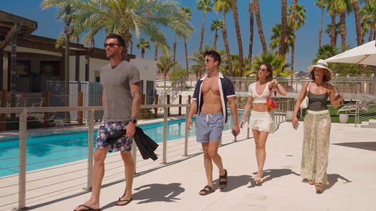 Image Selling the OC 5