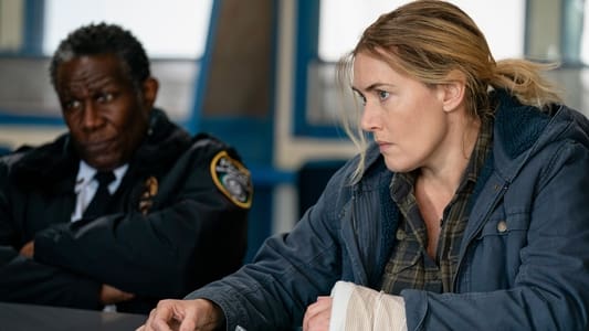 Image Mare of Easttown 6