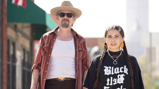 Image The Lowdown (2025) 6